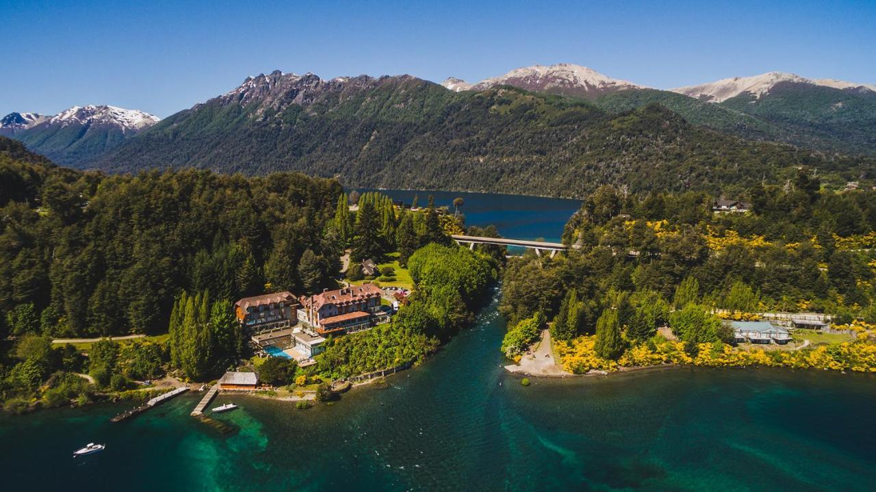 Correntoso Lake & River Hotel ビージャ・ラ・アンゴストゥーラ エクステリア 写真