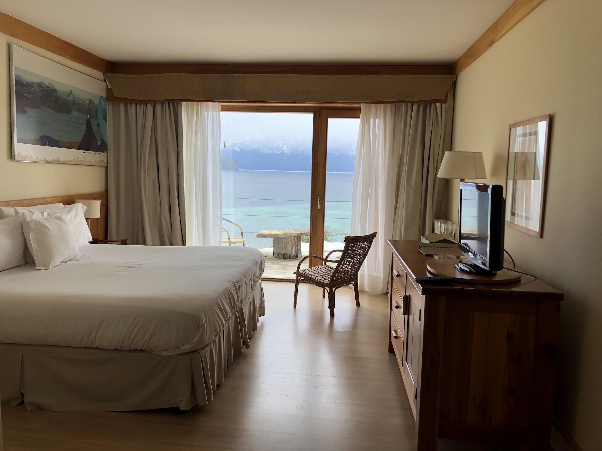 Correntoso Lake & River Hotel ビージャ・ラ・アンゴストゥーラ エクステリア 写真