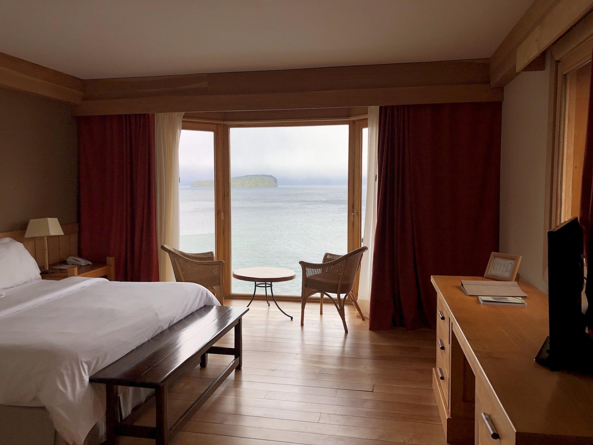 Correntoso Lake & River Hotel ビージャ・ラ・アンゴストゥーラ エクステリア 写真