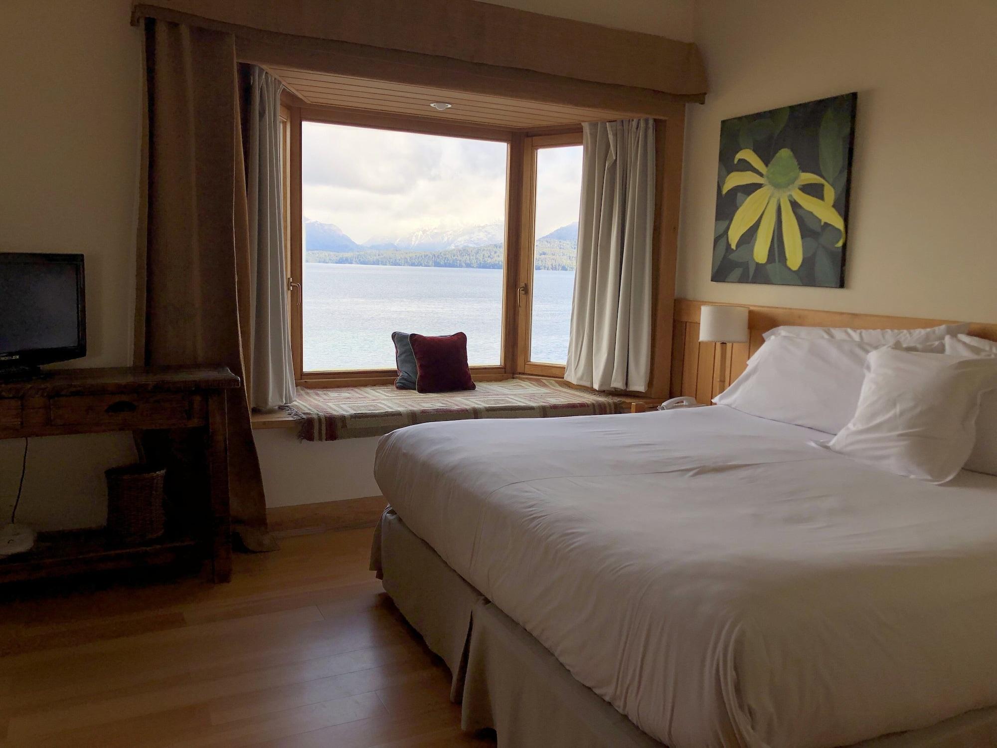 Correntoso Lake & River Hotel ビージャ・ラ・アンゴストゥーラ エクステリア 写真