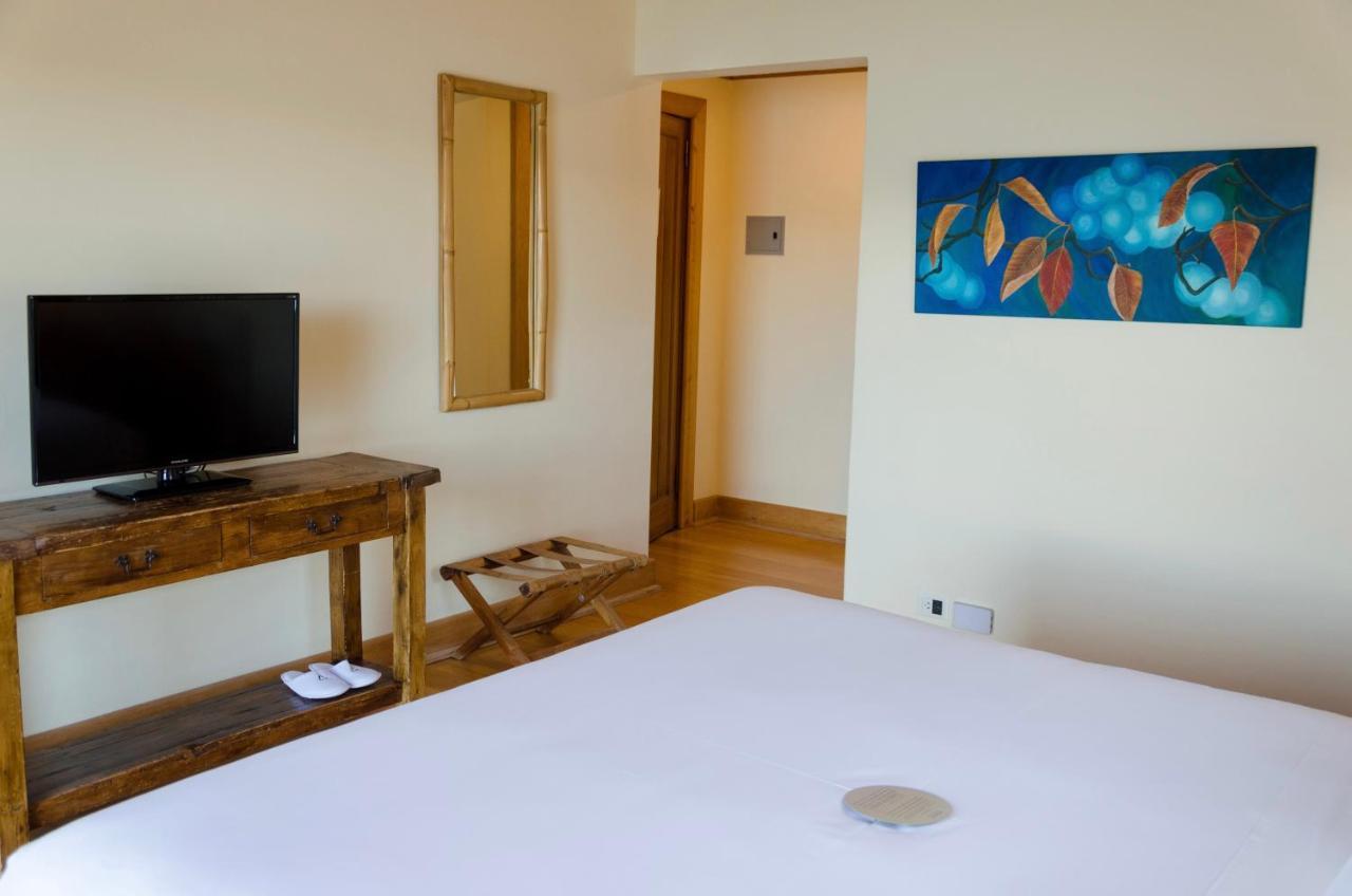 Correntoso Lake & River Hotel ビージャ・ラ・アンゴストゥーラ エクステリア 写真