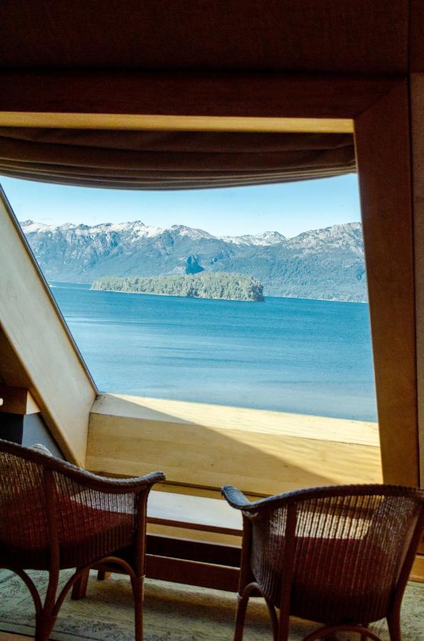 Correntoso Lake & River Hotel ビージャ・ラ・アンゴストゥーラ エクステリア 写真