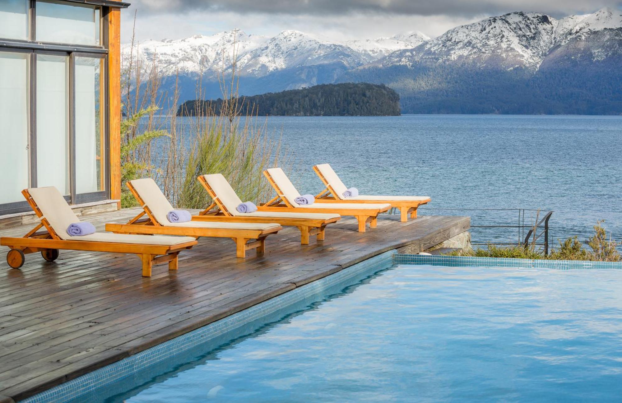 Correntoso Lake & River Hotel ビージャ・ラ・アンゴストゥーラ エクステリア 写真