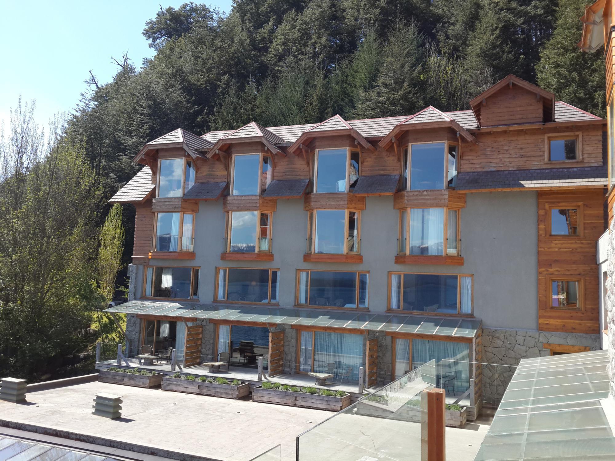 Correntoso Lake & River Hotel ビージャ・ラ・アンゴストゥーラ エクステリア 写真